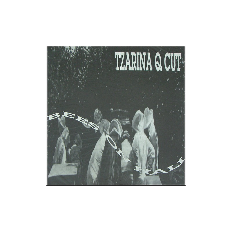 Tzarina Q Cut - Bees on Hali 2G3G