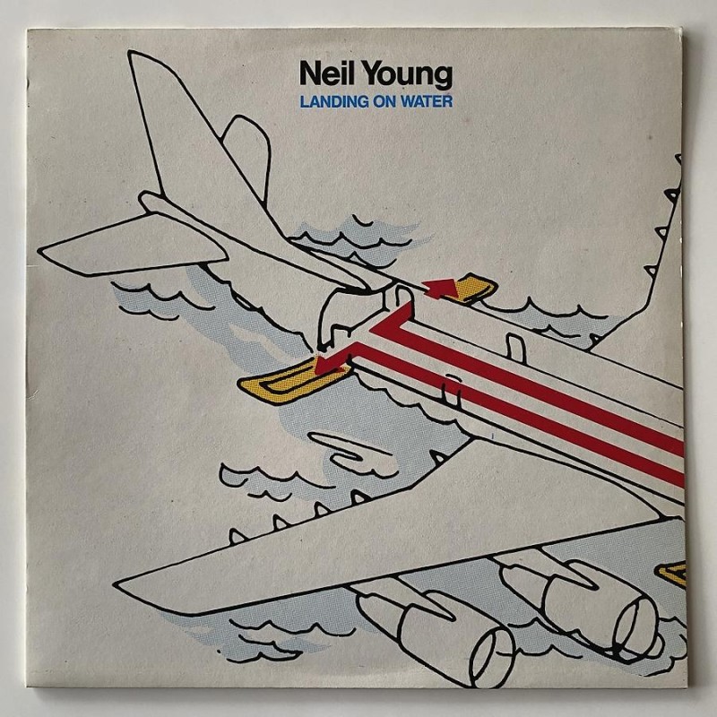 Neil Young - Landing on Water 924109-1
