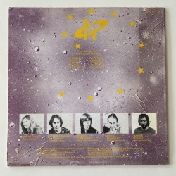  L’Homme lui critique OXY 025