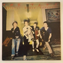 The Flys - Waikiki Beach Refugees EMC 3249