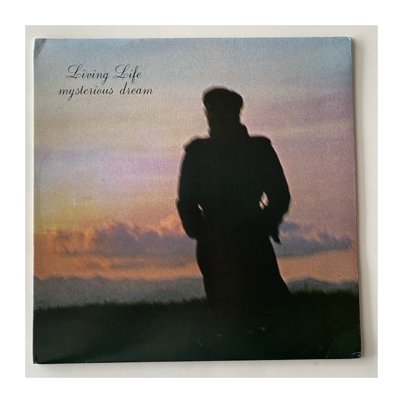 Living Life - Mysterious Dream SLL 3308