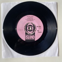 Jethro Tull - Living in the Past WIP-6056