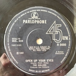 Hollies - Jennifer Eccles R 5680